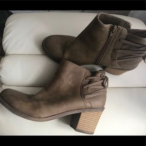 Roxy Laced Back Booties